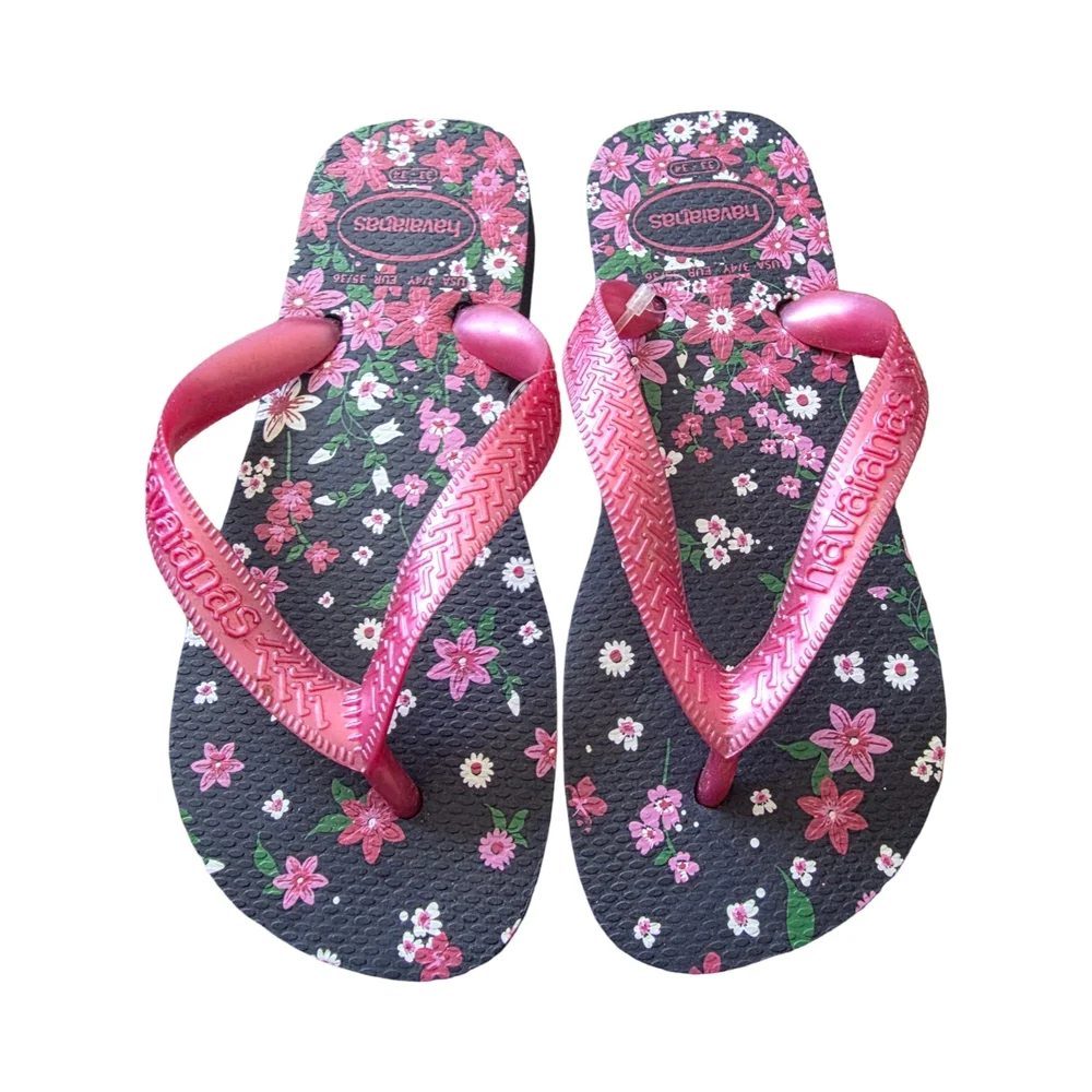 Havaianas Floral Flip Flops in Black and Pink - Picture 4 of 5